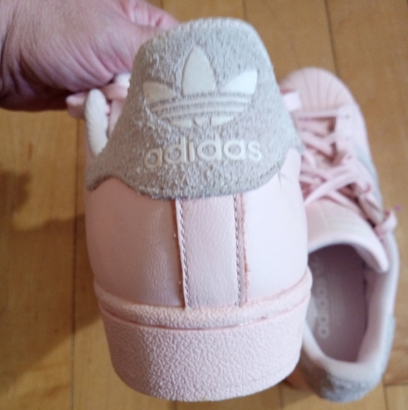 Adidas pale pink leather shell toes with gray suede sneakers women size 8 NWOB - Picture 4 of 6